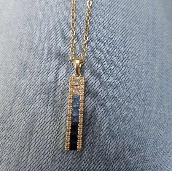 Vince Camuto necklace 😍 - Picture 1 of 5